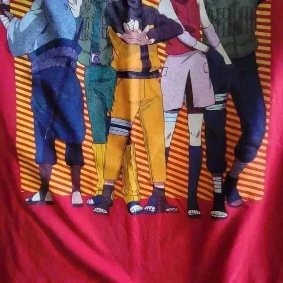 Naruto Shippuden 2002 Boys T-Shirt M Group Fighting Scene Red Short Sleeve - Picture 6 of 9